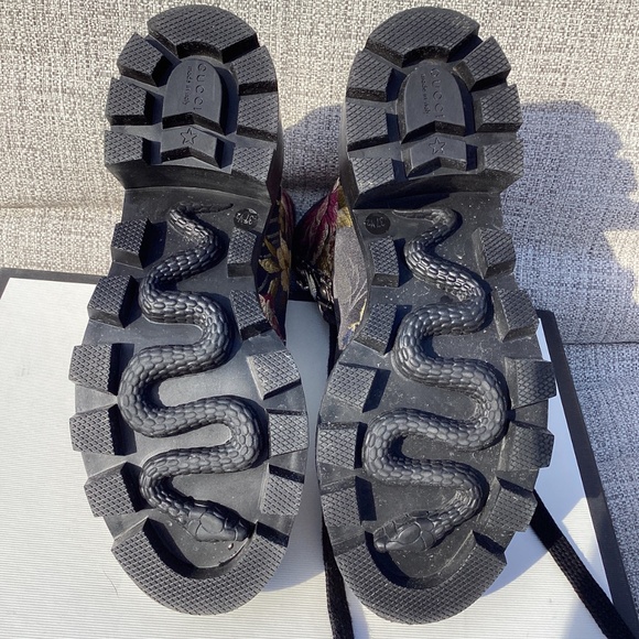 Gucci floral boot - Picture 11 of 16